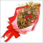 Ankara Ke�i�ren �i�ek g�nder firmam�zdan g�rsel �r�n kar���k renkli g�ller buketi