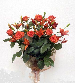 Ankara Ke�i�ren �i�ek�ilik g�rsel �i�ek modeli firmam�zdan 1 dal lilyum ve 7 adet g�l buketi