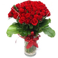 Sizlere �zel farkl� bir tanzim modeli vazoda etkileyici 25 adet k�rm�z� g�l Ankara �i�ek g�nder firmas� �ahane �r�n�m�z 