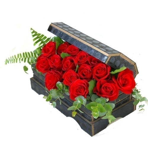Farkl� bir hediye �r�n� isteyenler i�in �zel an ve g�nlere sand�kta g�l Ankara �i�ek g�nder firmas� �ahane �r�n�m�z 