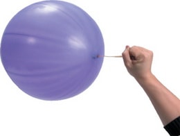700 adet ( 7 paket ) desenli de�i�ik renklerde punch balon 