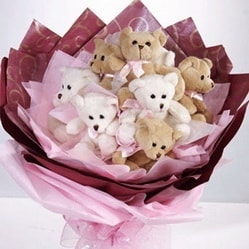 10 adet ay�c�k ile yap�lan pelu� ay� buketi 