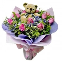 1 adet 15 ile 20 cm boyutlar�nda ay� ve 11 adet yapay g�llerden demet 