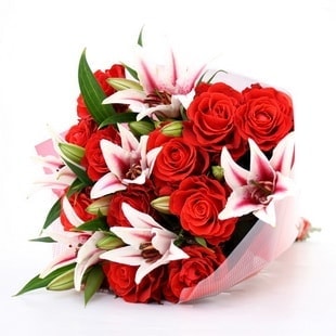 3 dal kazablanka ve 11 adet k�rm�z� g�l 